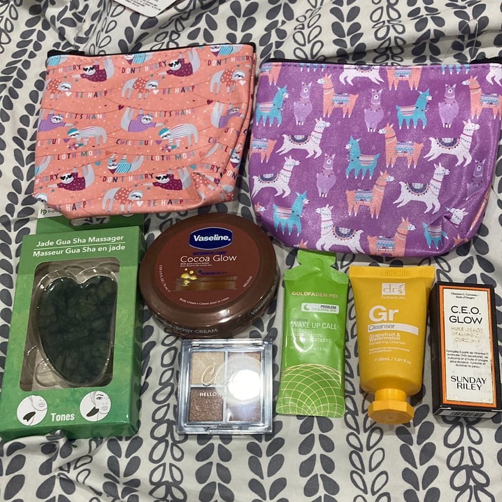 Beauty sample bundle